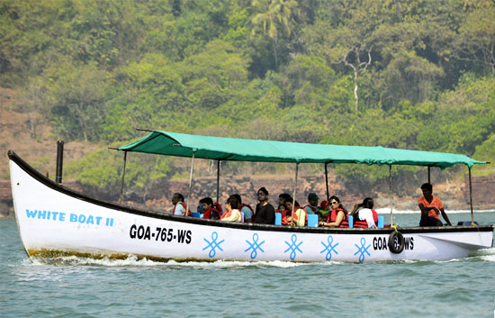 grand island trips in goa,cruises in goa