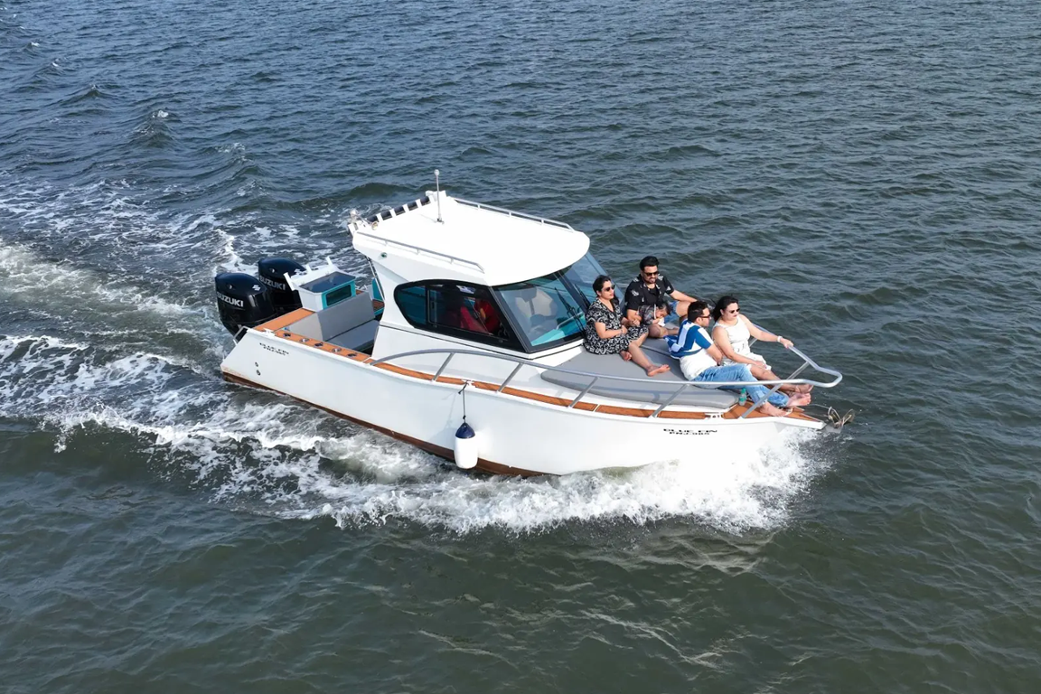 Luxury Yachts Goa for hire